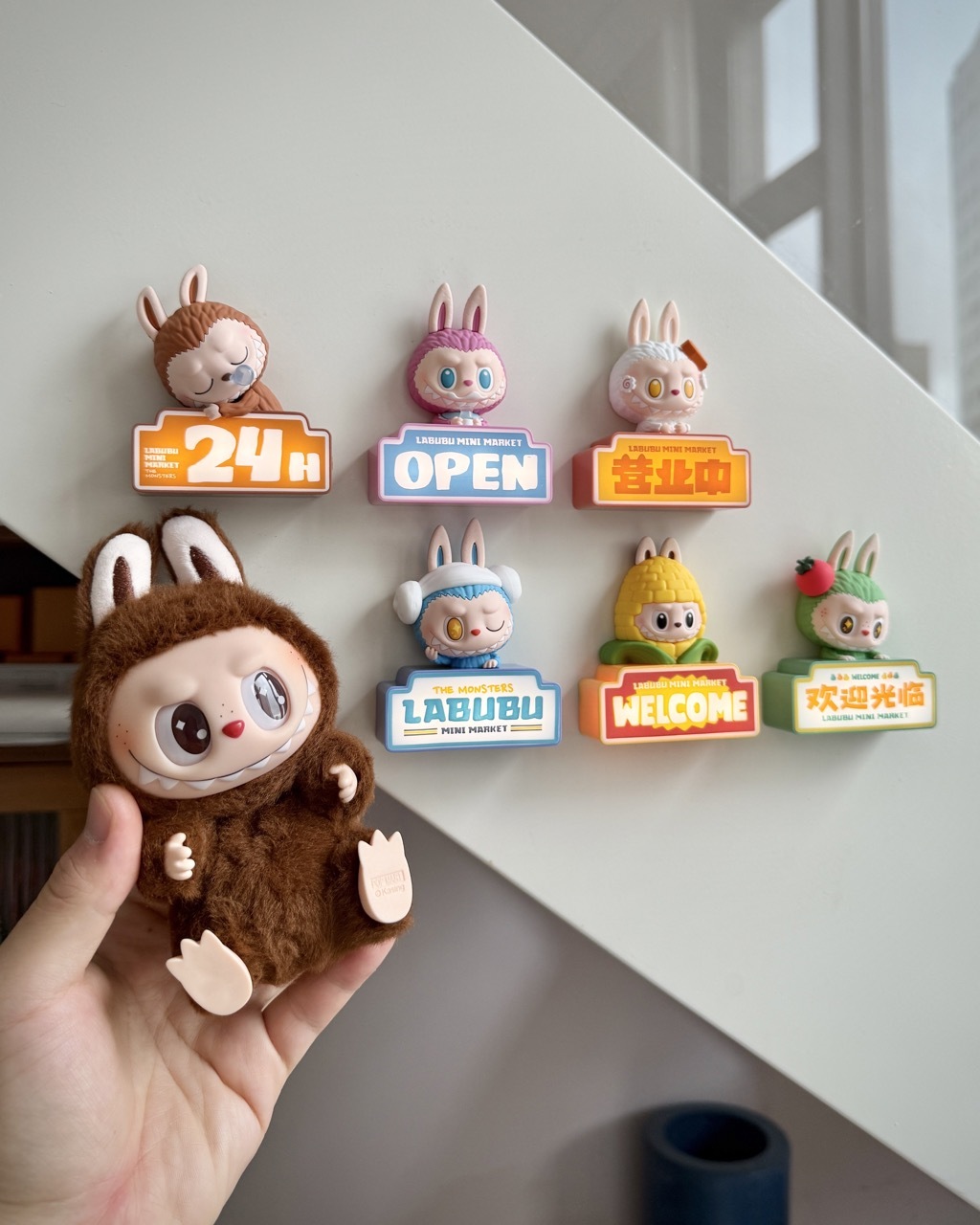 THE MONSTERS LABUBU 拉布布 怪味便利店 盲盒 冰箱貼 磁鐵 發光 / 預購