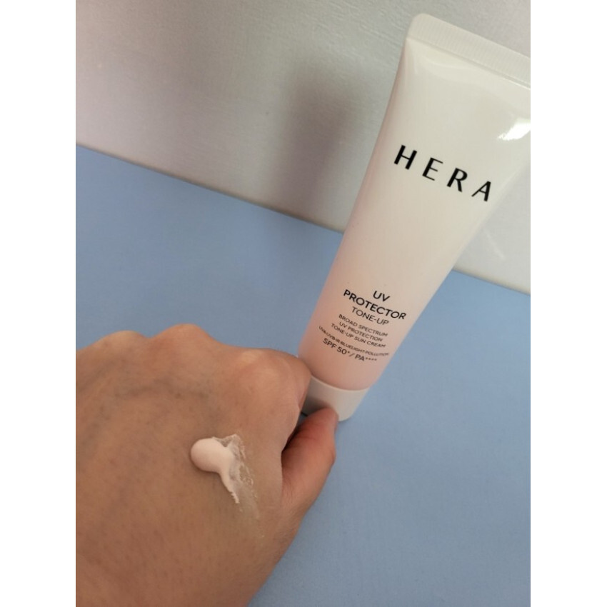 現 貨丨HERA 提亮防曬霜 UV Protector Tone Up SPF50+/PA++++ 15ml