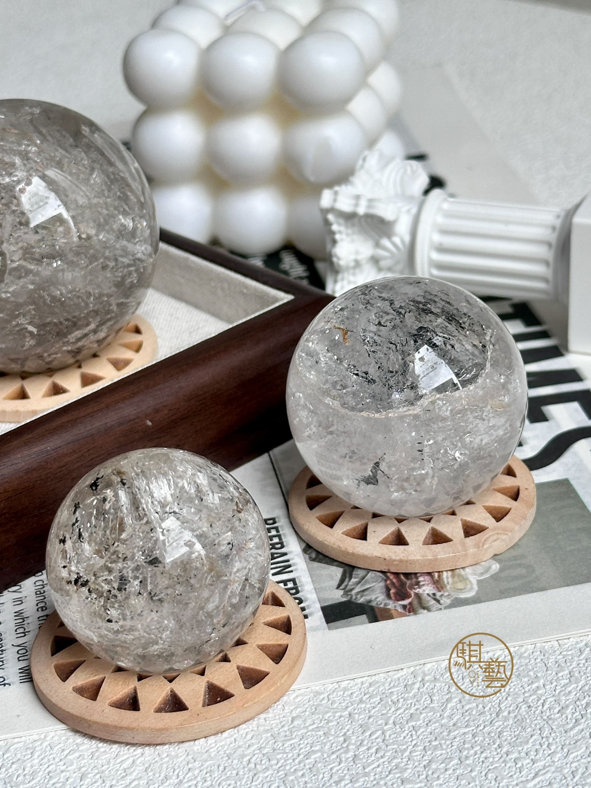 閃靈球｜高頻靈性啟示水晶 提升專注與能量守護