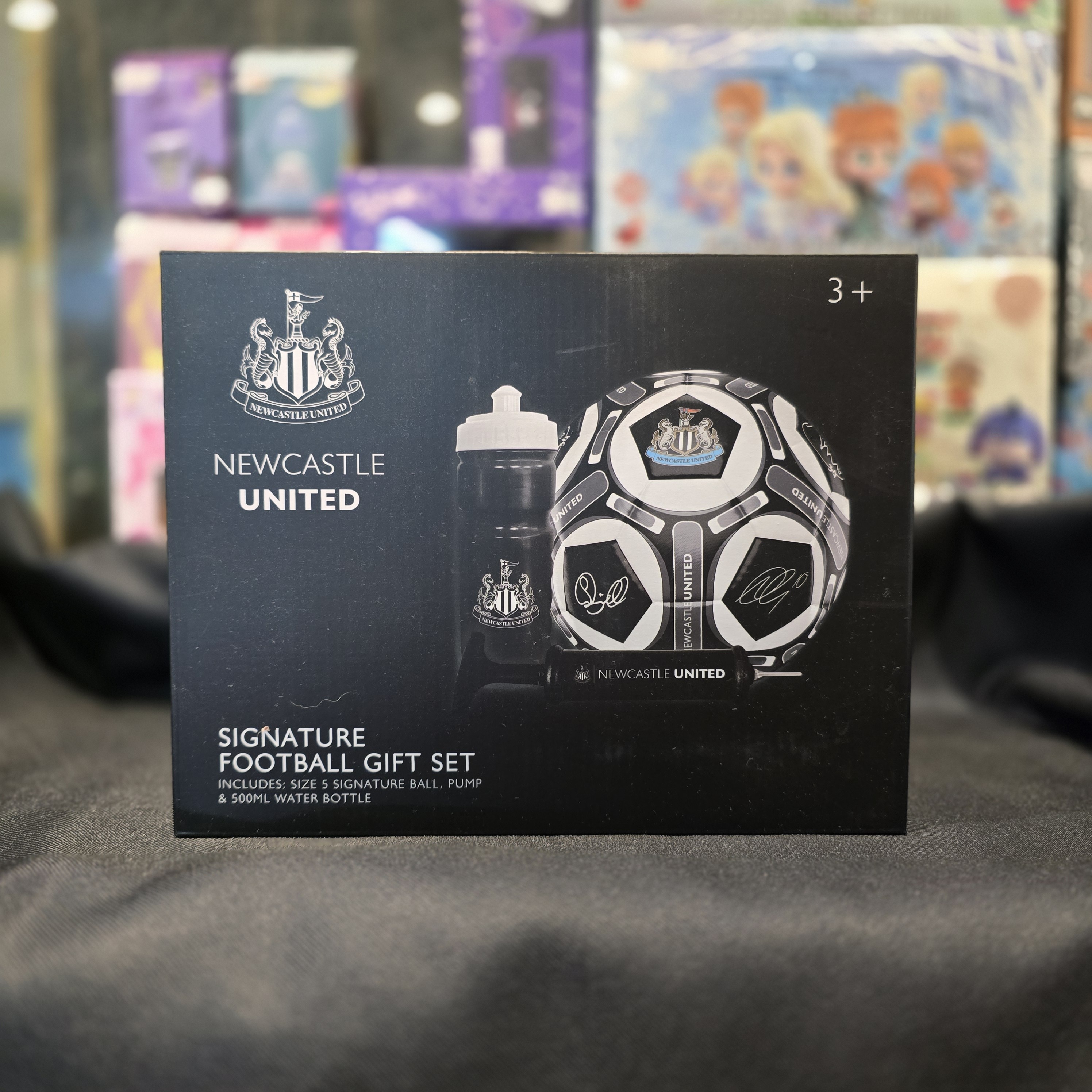 紐卡素足球禮品套裝
