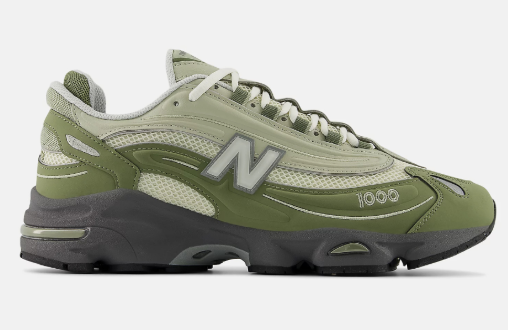 New Balance Unisex M1000 Retro Sneakers | Chunky Y2K-Inspired Dad Shoes for Trendy Everyday Streetwear (JUN25)