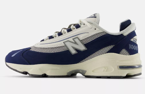 New Balance Unisex M1000 Retro Sneakers | Chunky Y2K-Inspired Dad Shoes for Trendy Everyday Streetwear (JUN25)