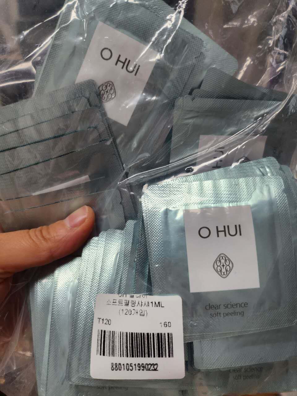 【直播】LL061783 OHUI 去角質凝膠小樣（120小包）