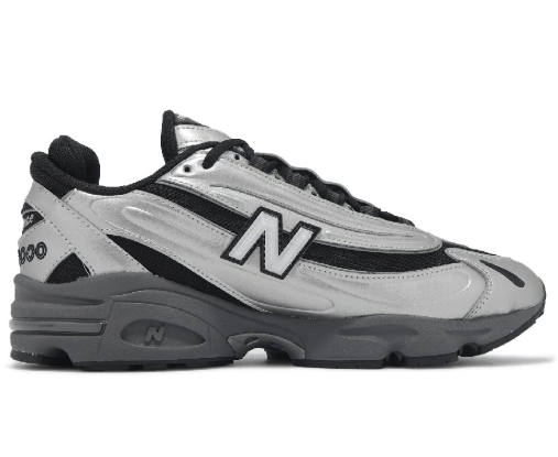 New Balance Unisex M1000 Retro Sneakers | Chunky Y2K-Inspired Dad Shoes for Trendy Everyday Streetwear (JUN25)