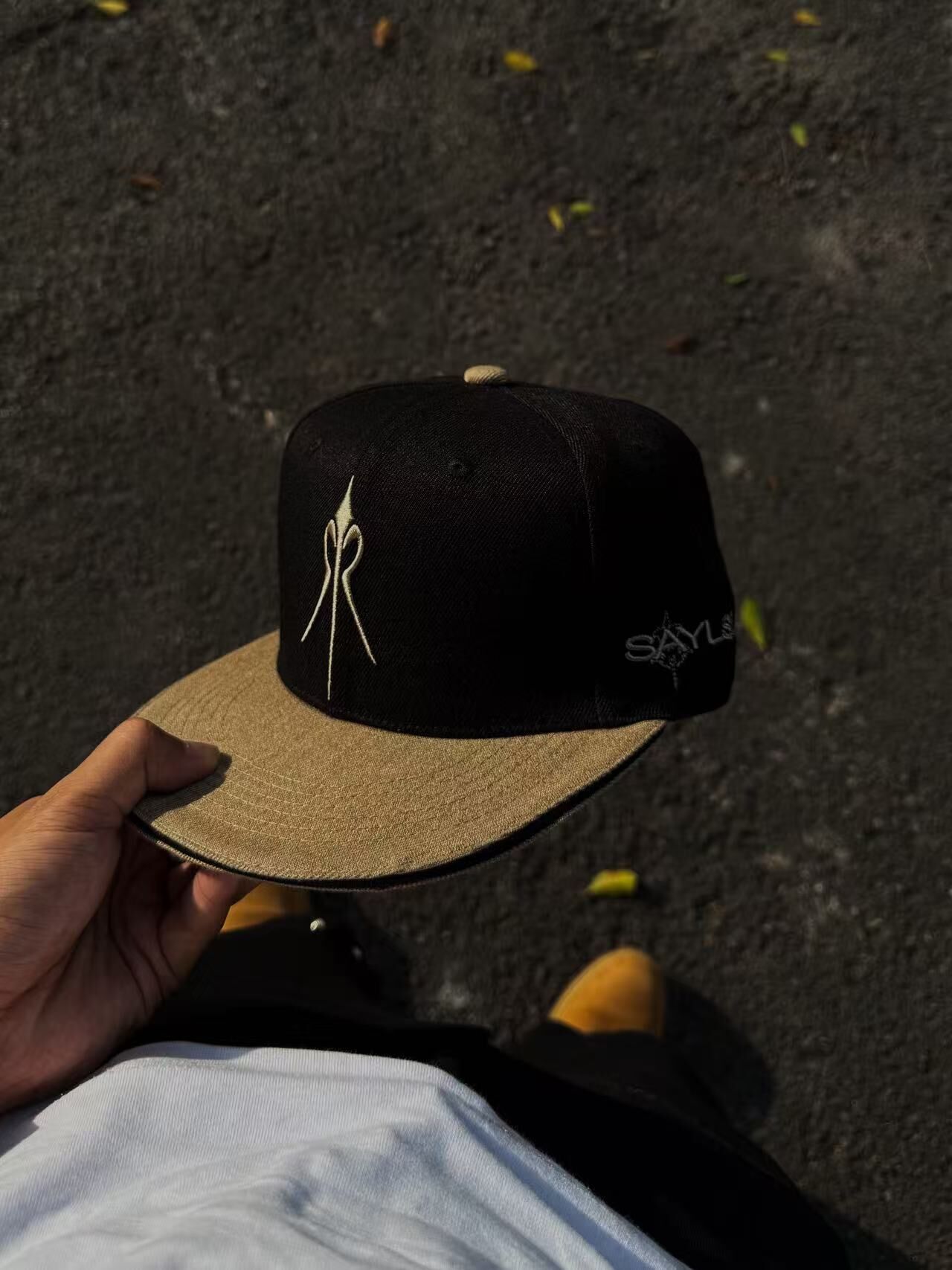 ATONE x SAYLESS "LABEL" 撞色棒球帽