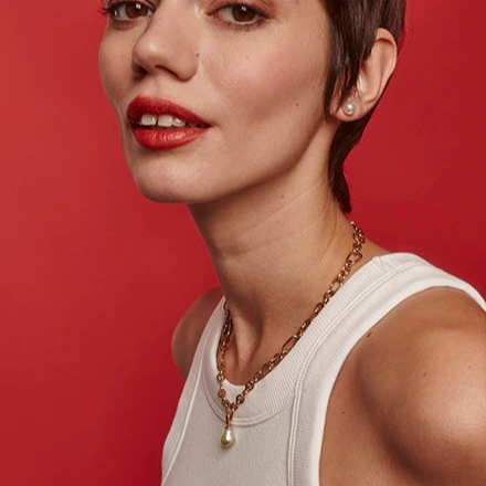 1MJ0613-545 MAJORICA Two-Tone Green Pearl Charm & Glow #17338.93.1.P00.501.1 (A-EU-E)