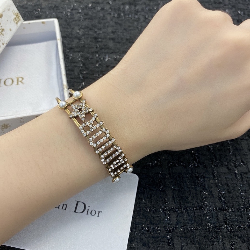 18k”JADIOR復古金鑽星空字母”鏤空高奢定製手鐲