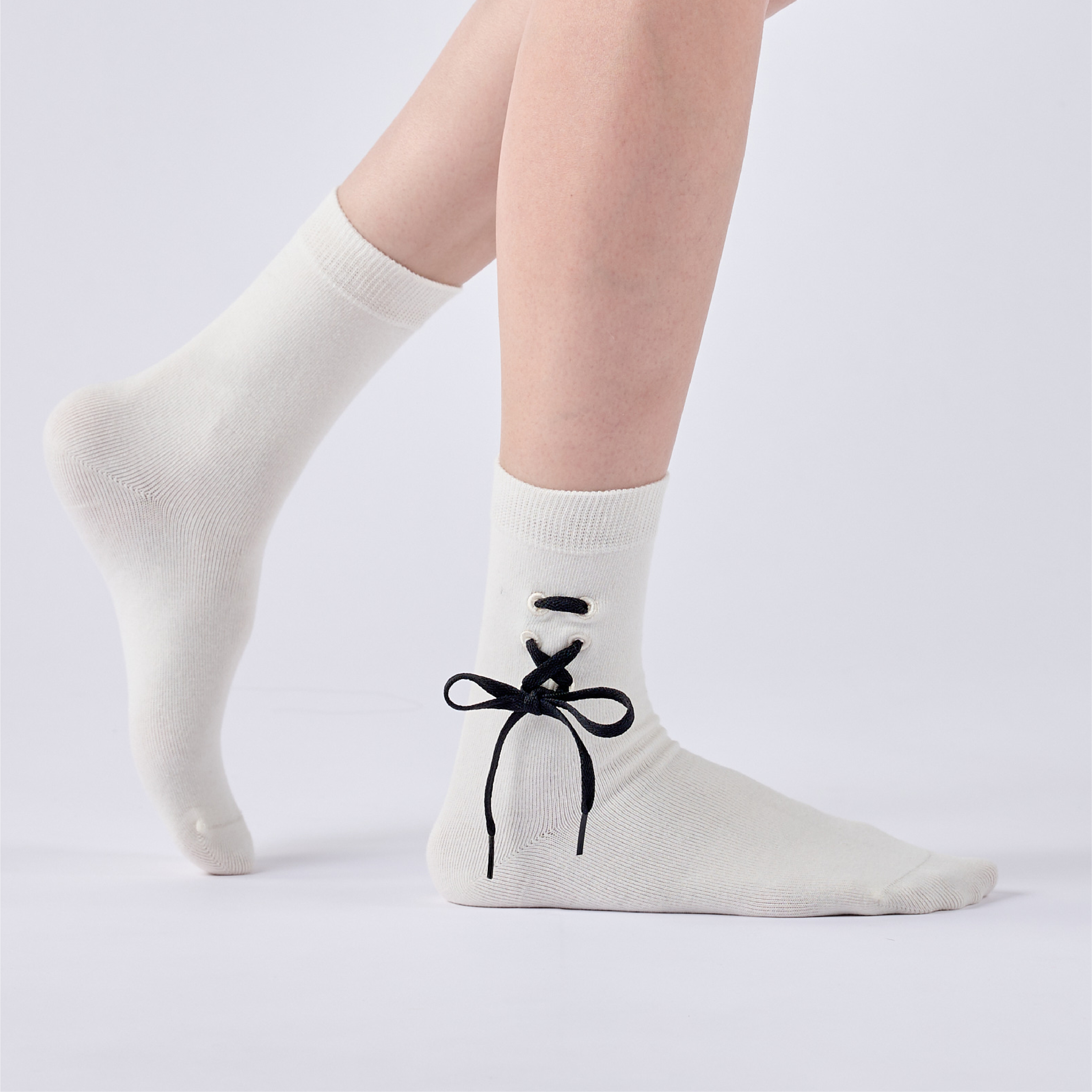 腳上綁鞋帶²〈米〉