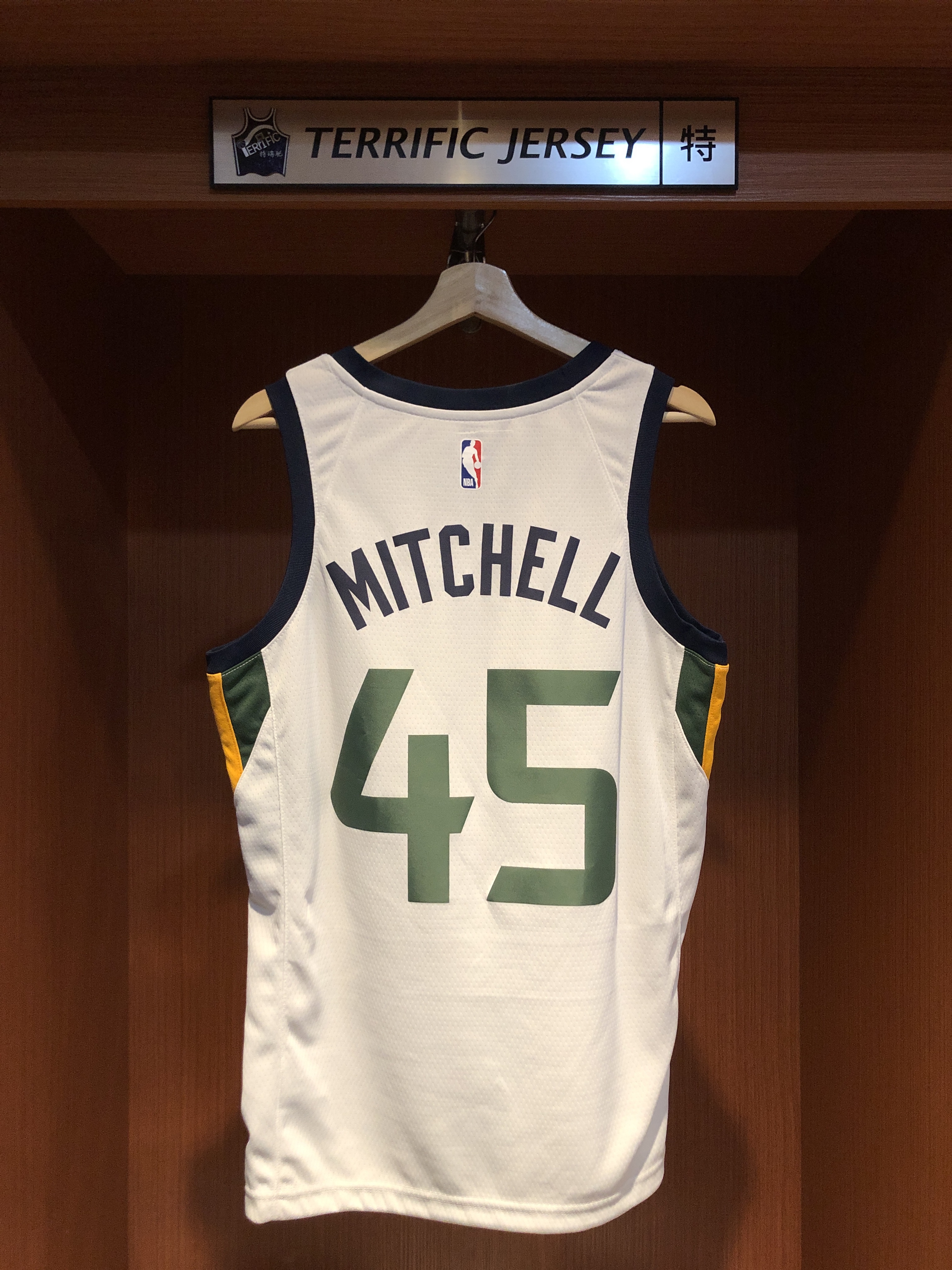 NBA球衣 Donovan Mitchell 猶他爵士白 Association Nike Swingman 球迷版 熱轉印 含贊助商標 全新