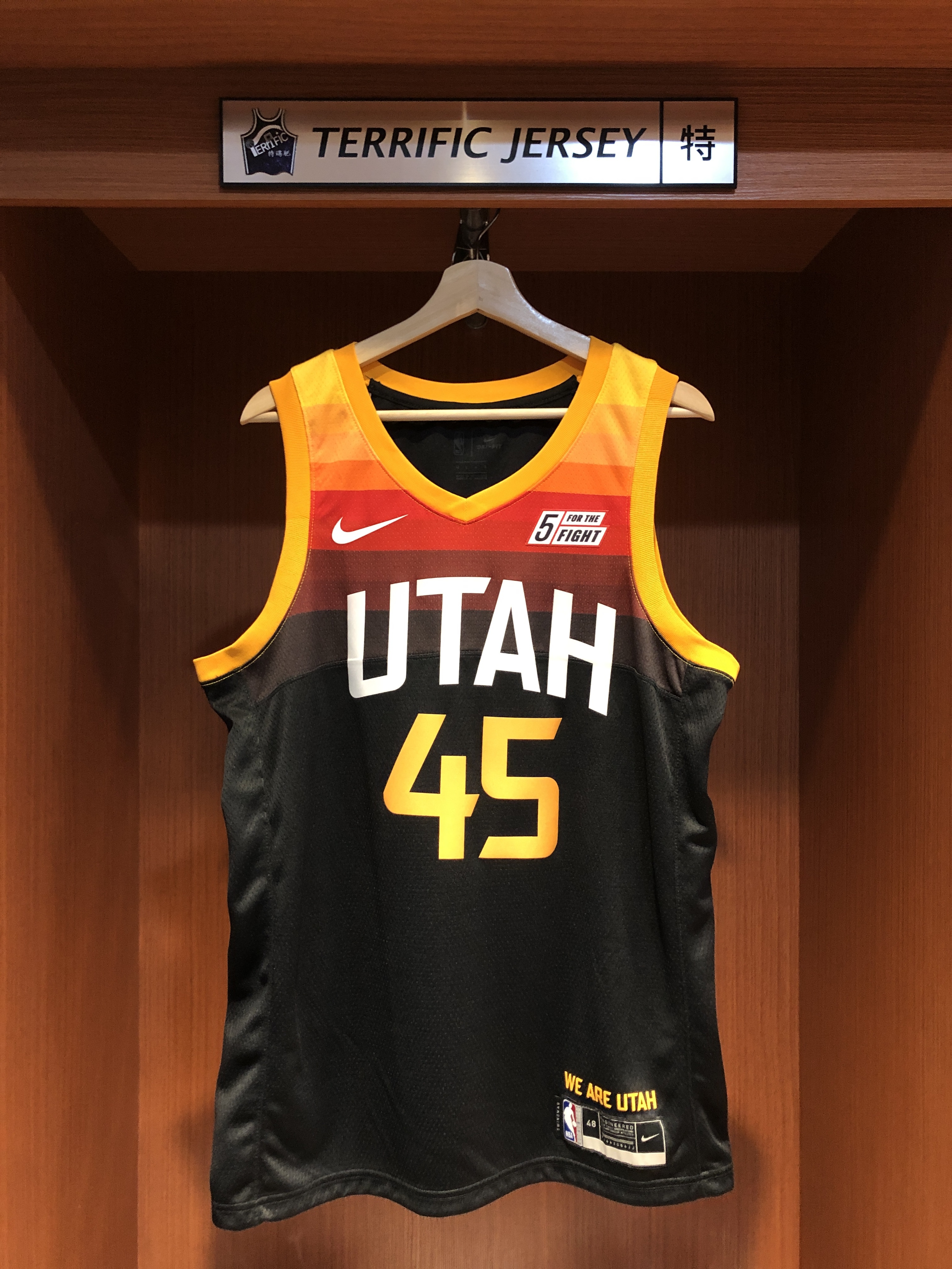 NBA球衣 Donovan Mitchell 猶他爵士城市黑 City Nike Swingman 球迷版 熱轉印 含贊助商 全新