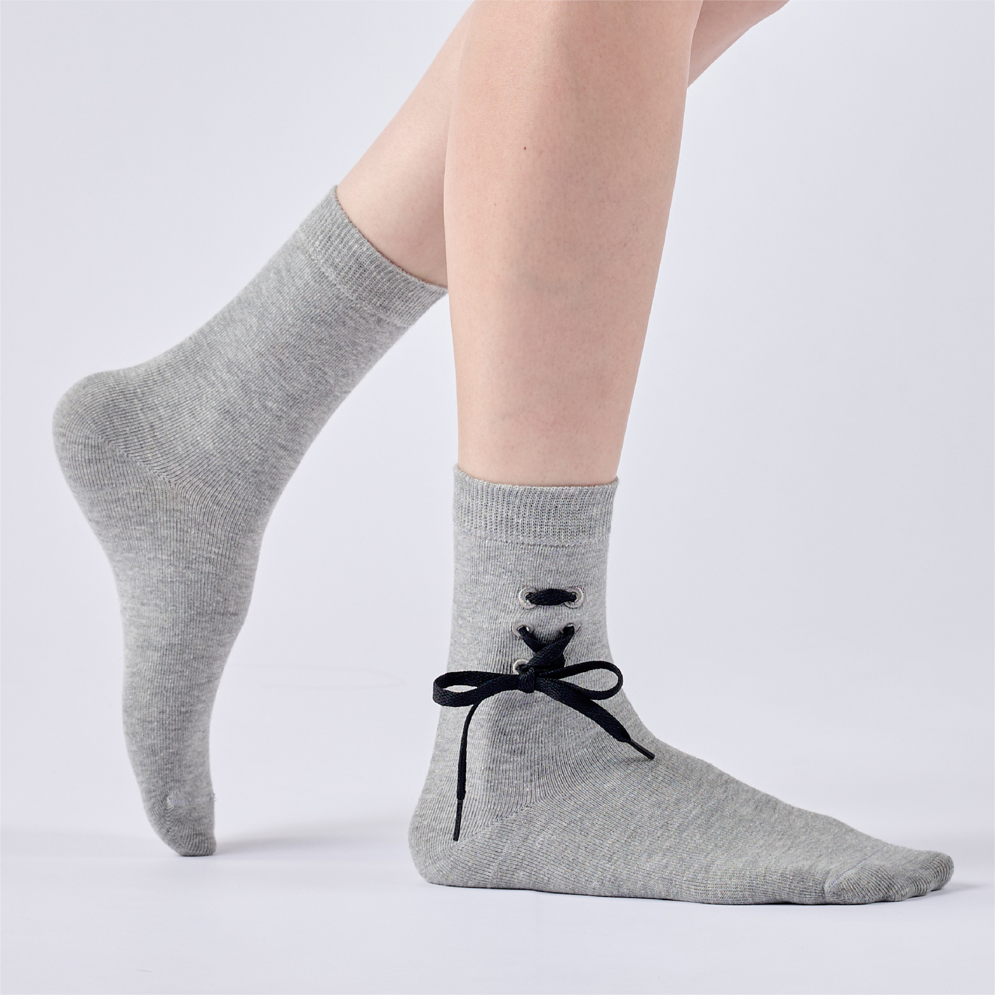 腳上綁鞋帶²〈麻灰〉