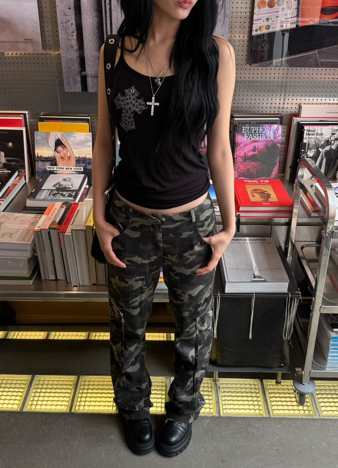 現貨! 9.amez project 系列 nora 001 logo cargo pants 品牌微喇叭工裝褲 (迷彩)