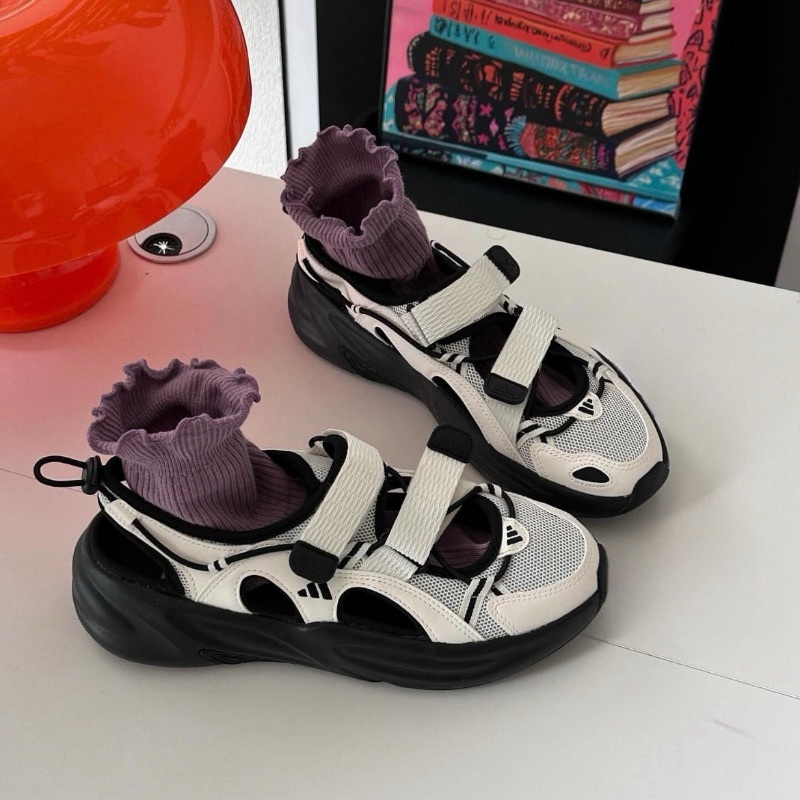 ⟪狠狠拿捏戶外人的DNA⟫Adidas sandal 溯溪涼鞋