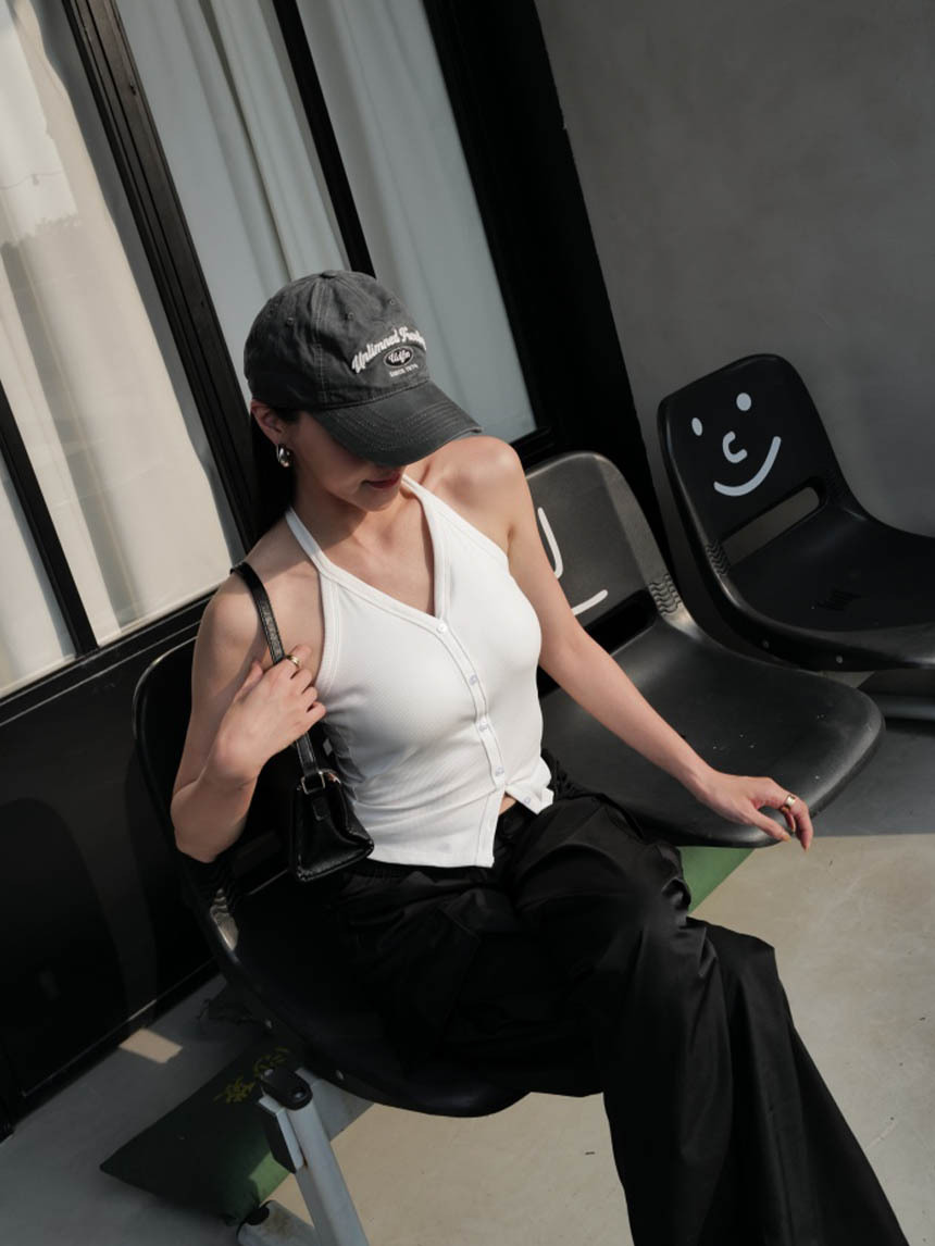 掛脖附胸墊吊帶背心*3色