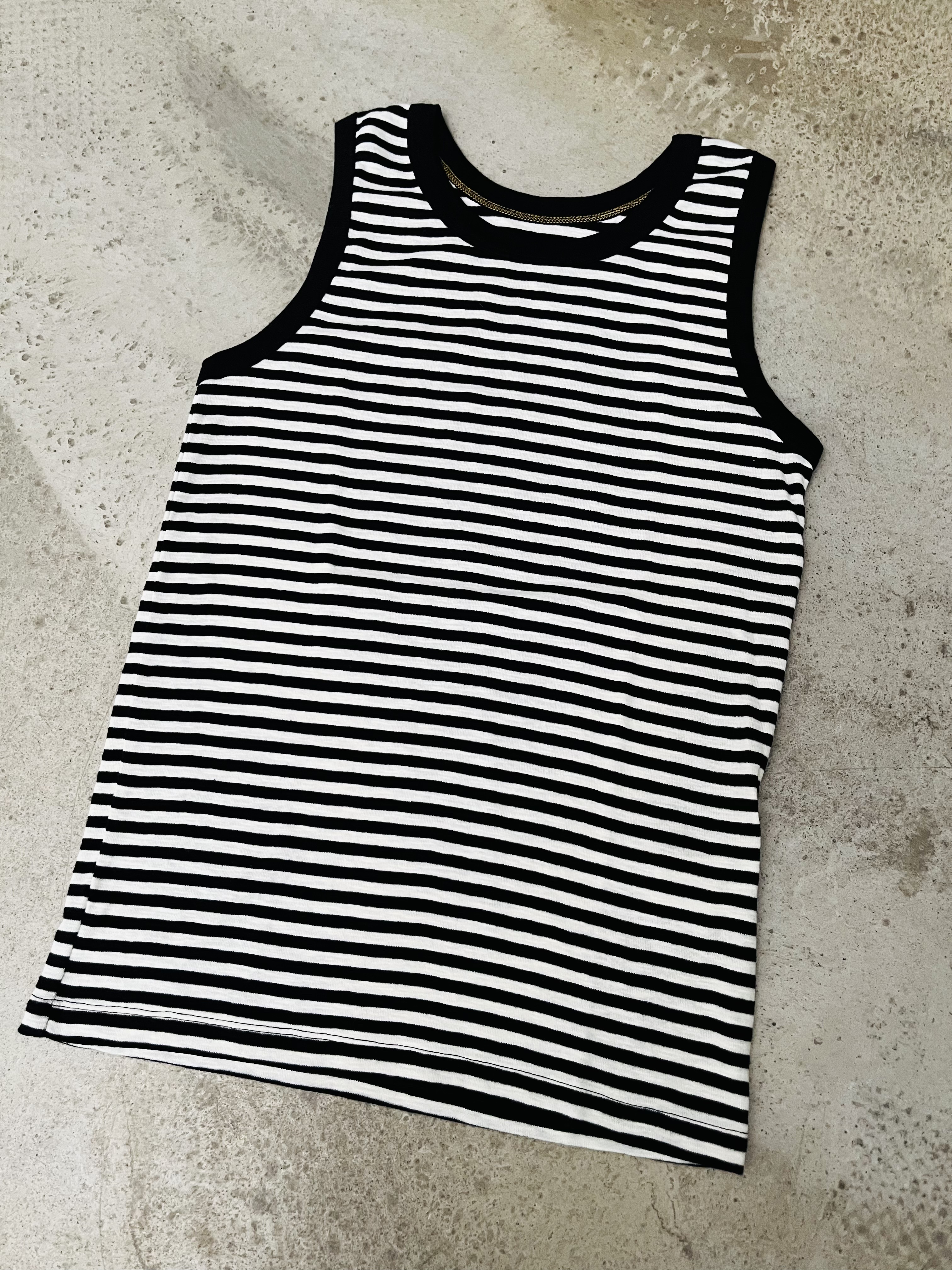 黑白色橫間背心