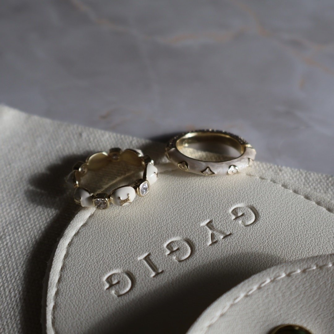 Alluring高級白釉暈染紋理’小老花’凱旋門金屬系列