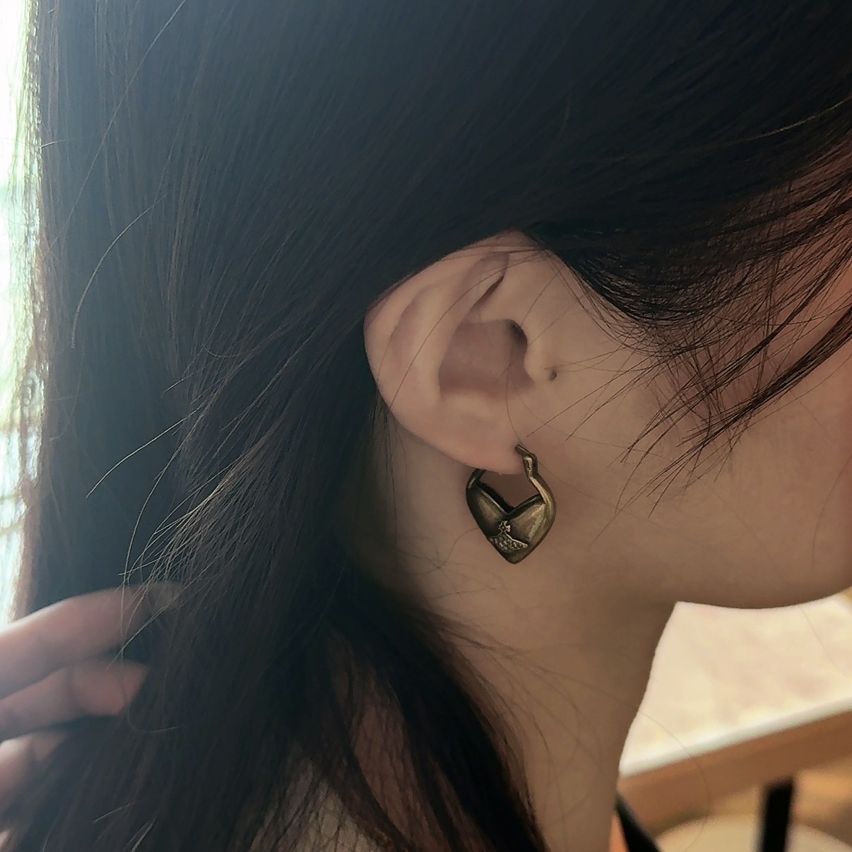 saturn vivienne土星雙面愛心金屬”耳釦釘圈