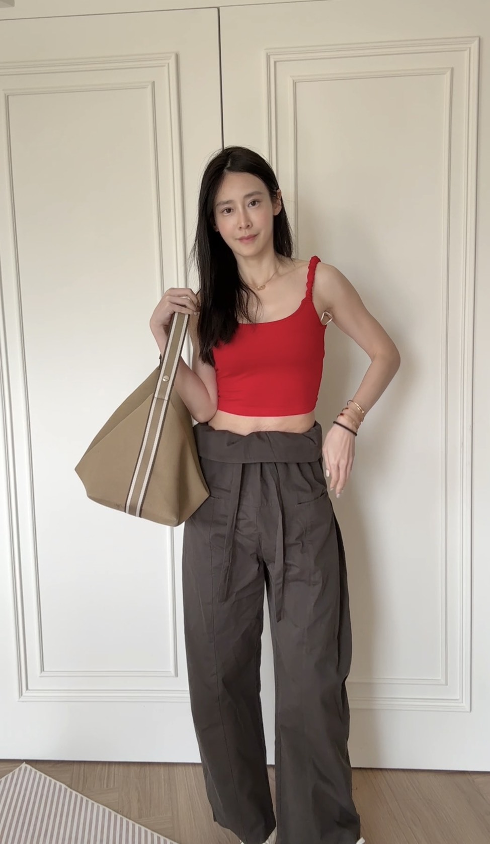 露背造形肩帶BraTop *少量現貨