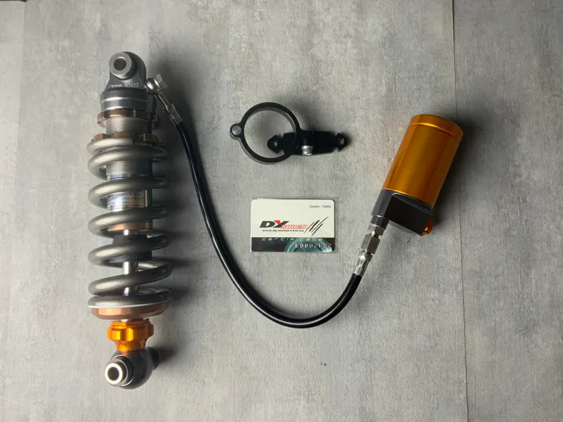 DY PRO 外牽氣瓶中置後避震