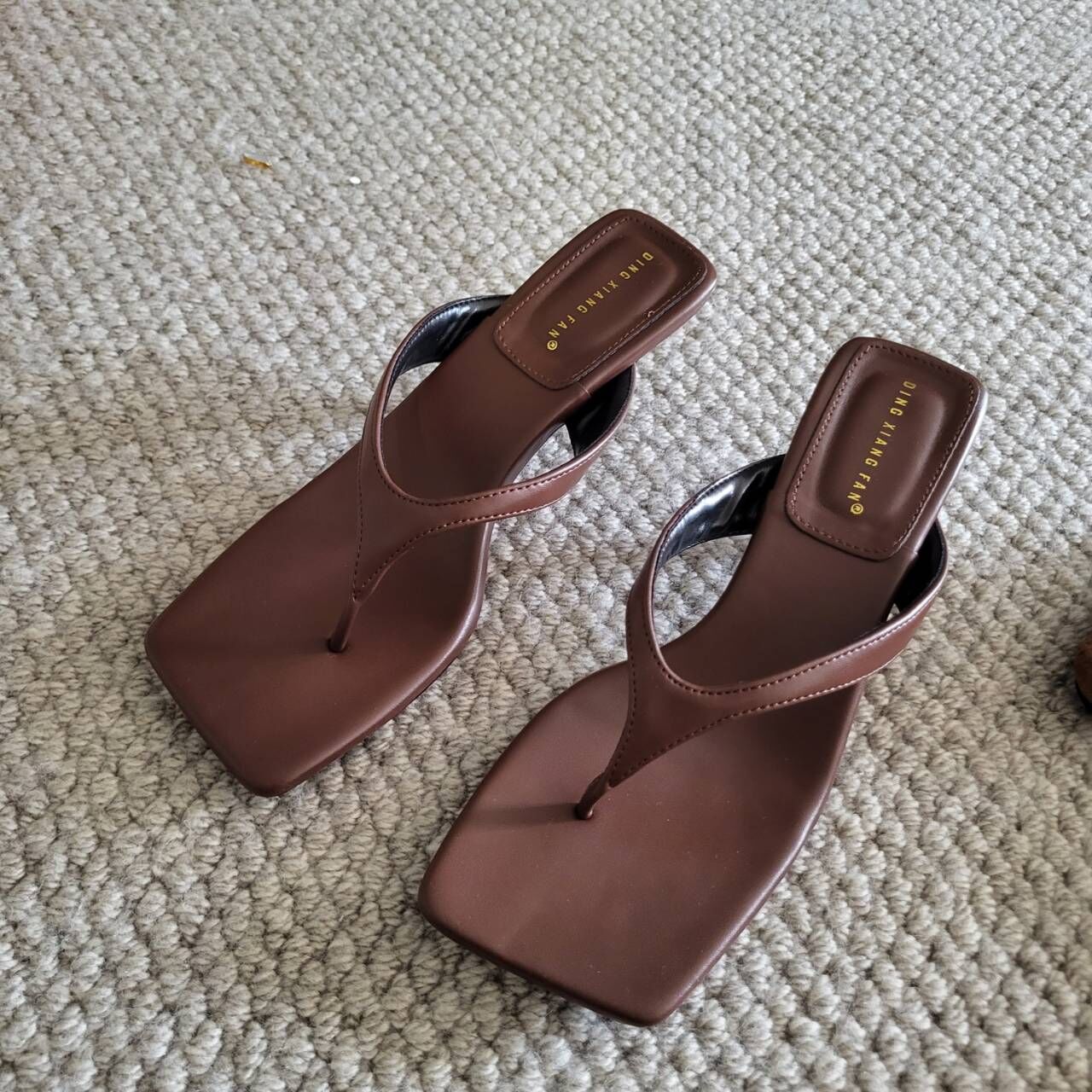 真皮細高跟人字拖鞋