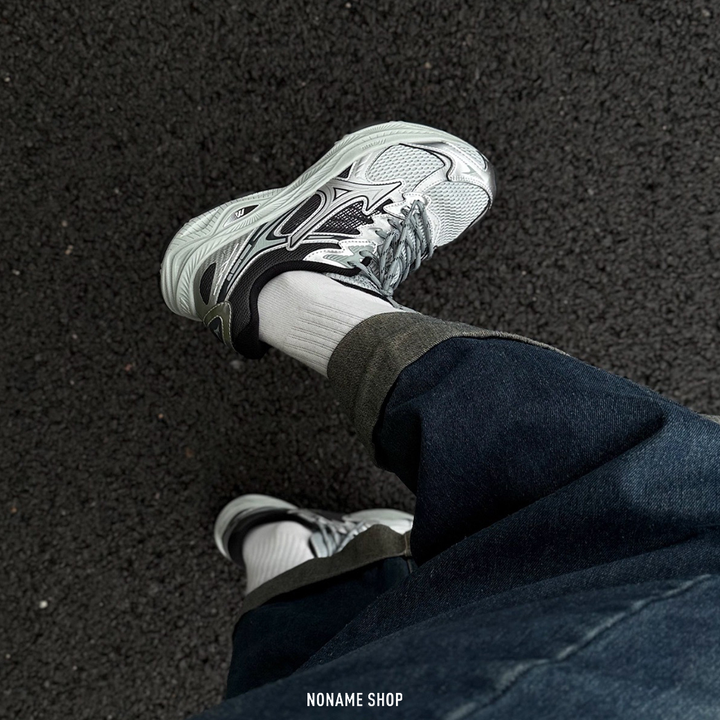 MIZUNO RACER V2 美津濃 復古 透氣 機能鞋 銀灰綠 (男/女款)