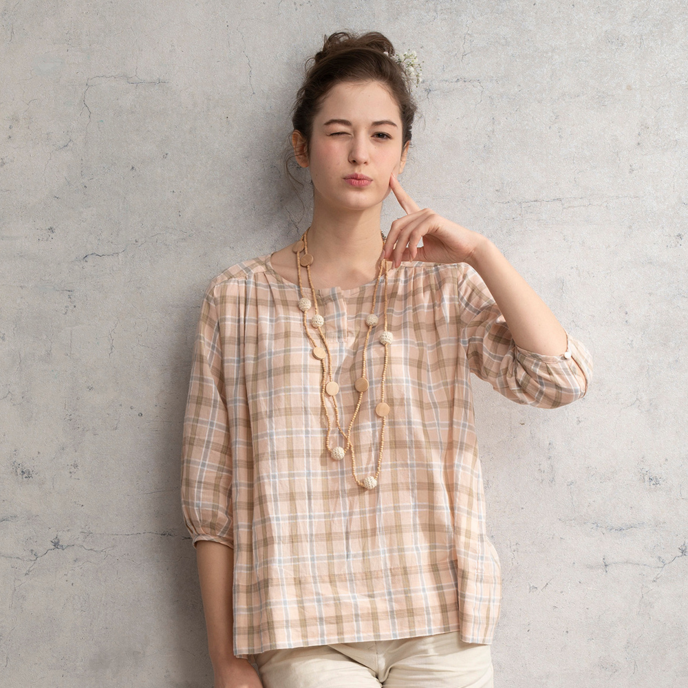 PIPPY粉嫩格紋寬版棉質圓領7分袖上衣 粉