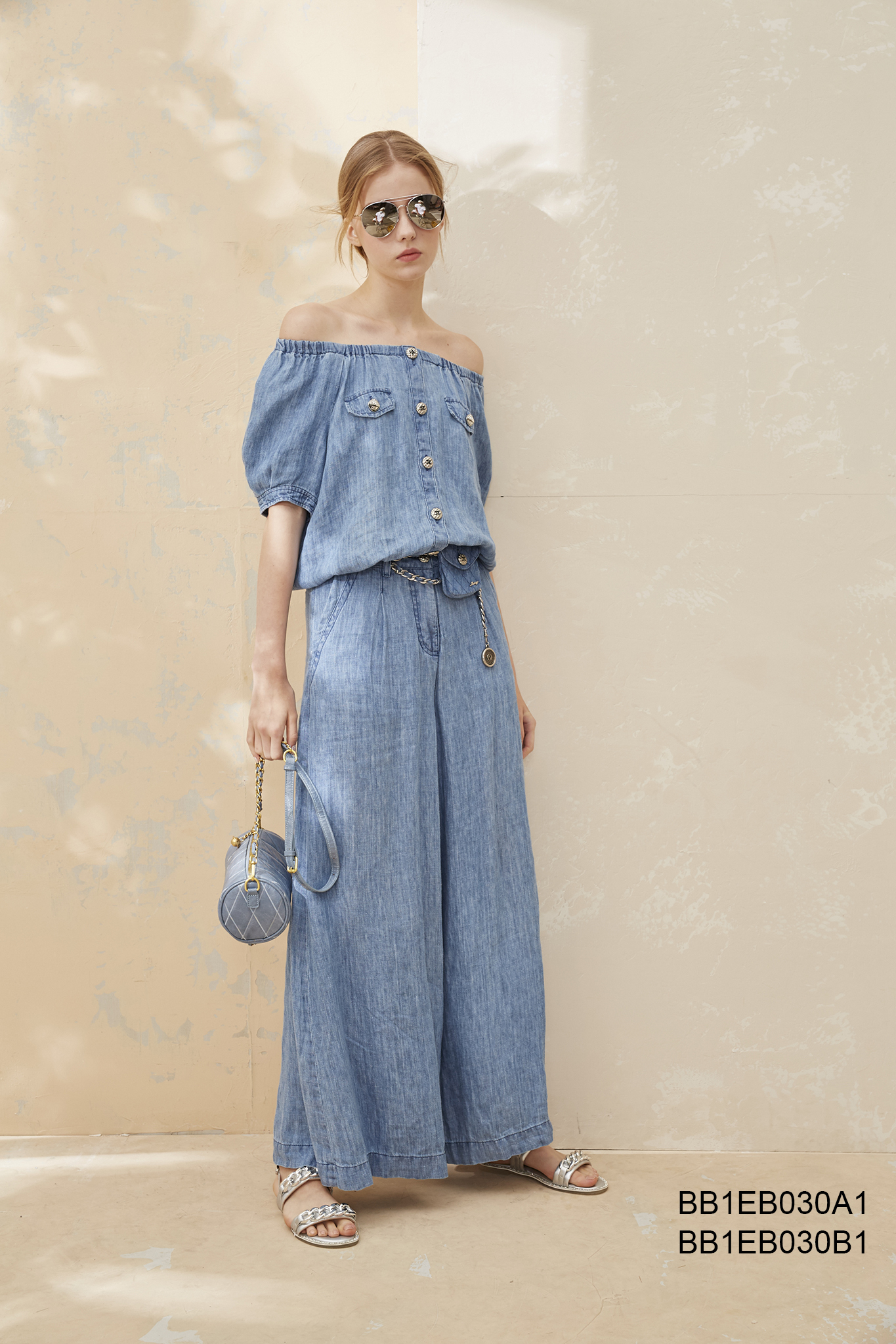 BB1EB030A1 亞麻牛仔上衣 (可拉平口2穿 / 官網限定)