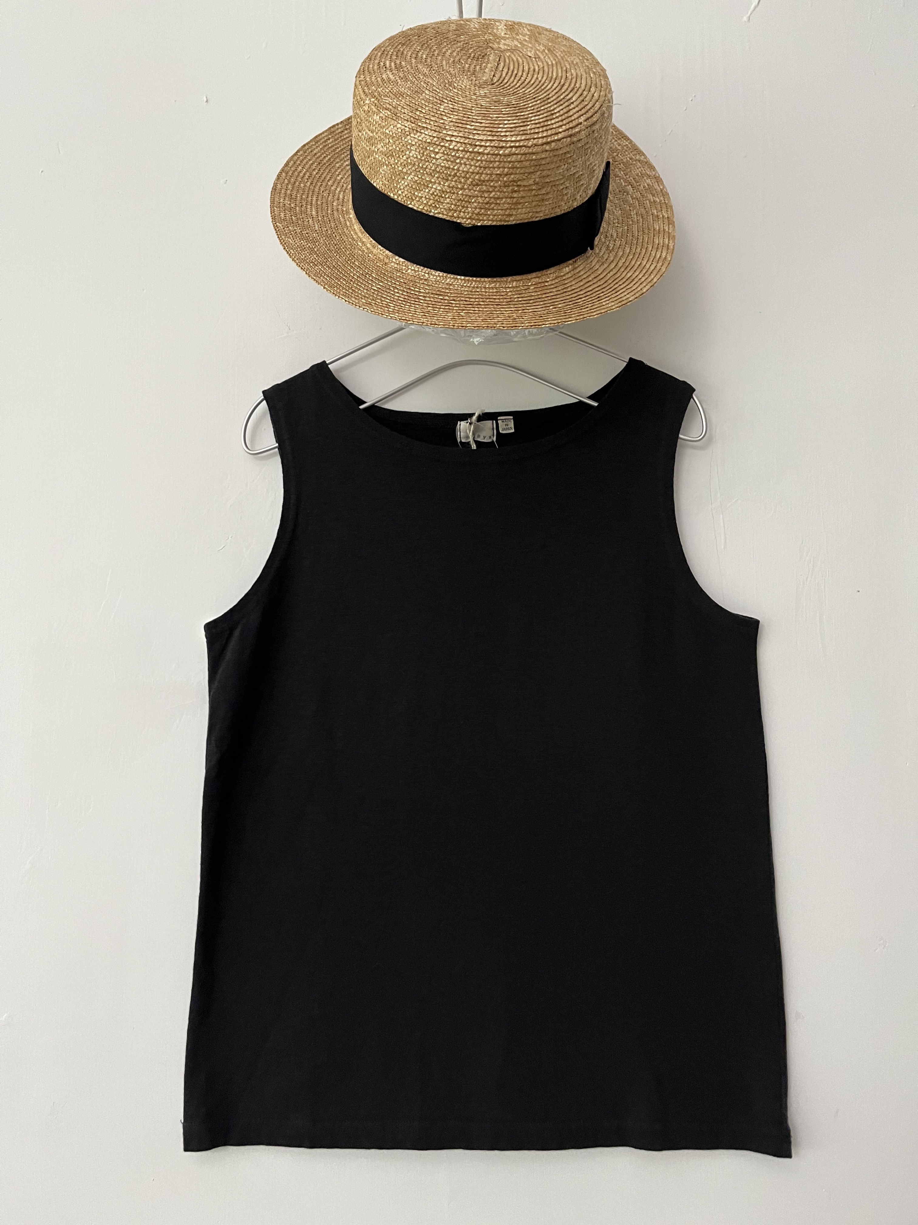 日本製days炭黑色背心