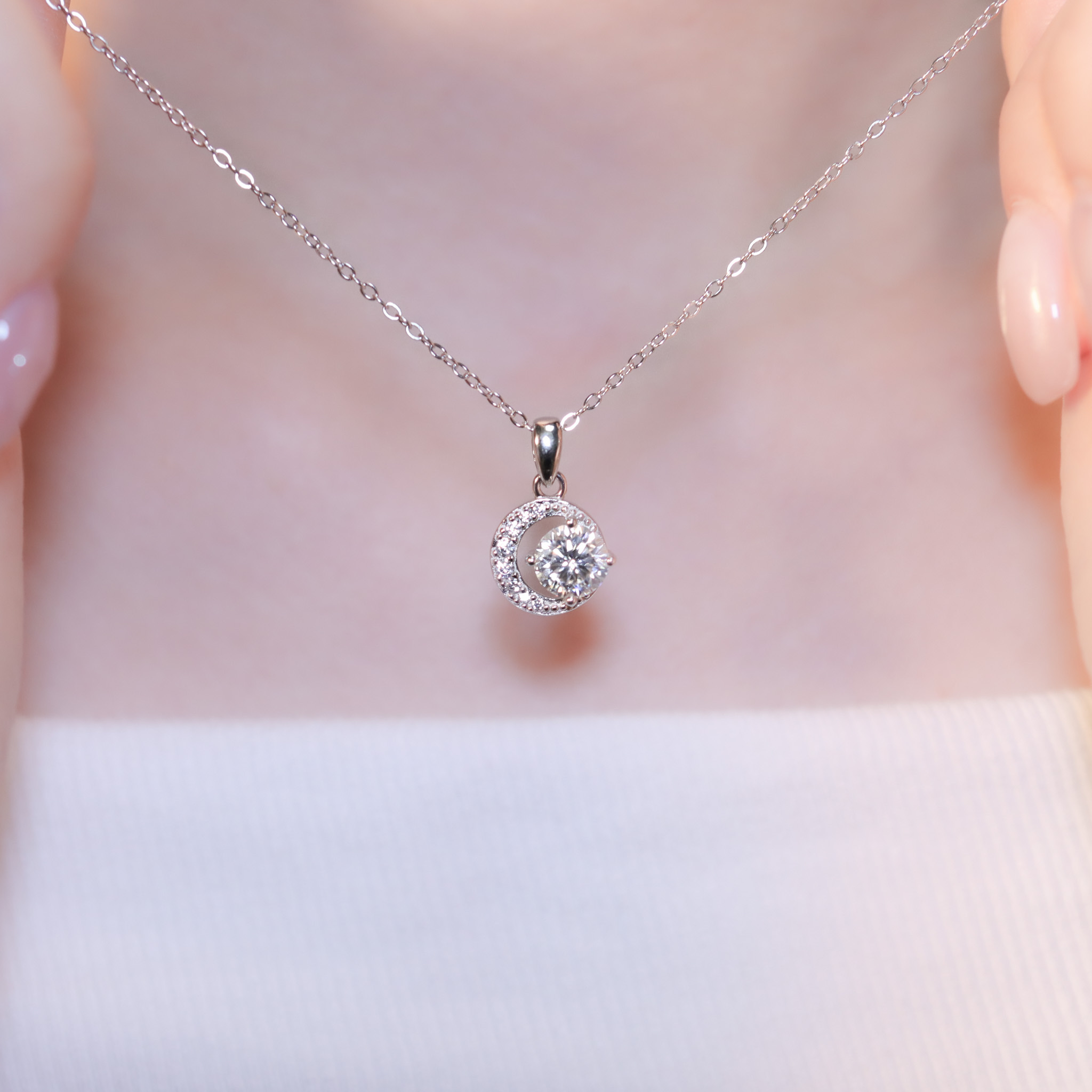 | 925純銀・厚鍍白金・ 厚鍍玫瑰金・莫桑石 | 緊緊的陪伴項鍊 (銀/玫瑰金) | NE1396 |