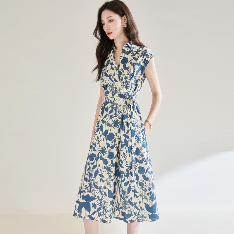 側綁帶青花柔棉洋裝 印花
