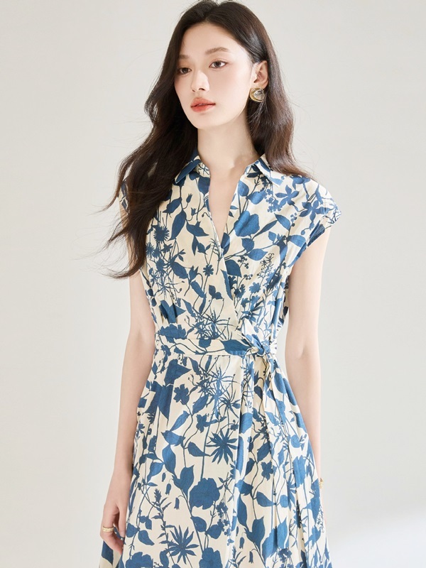 側綁帶青花柔棉洋裝 印花