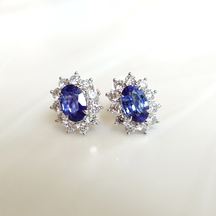 18K金天然天空藍色藍寶石鑽石耳釘 - 橢圓形切