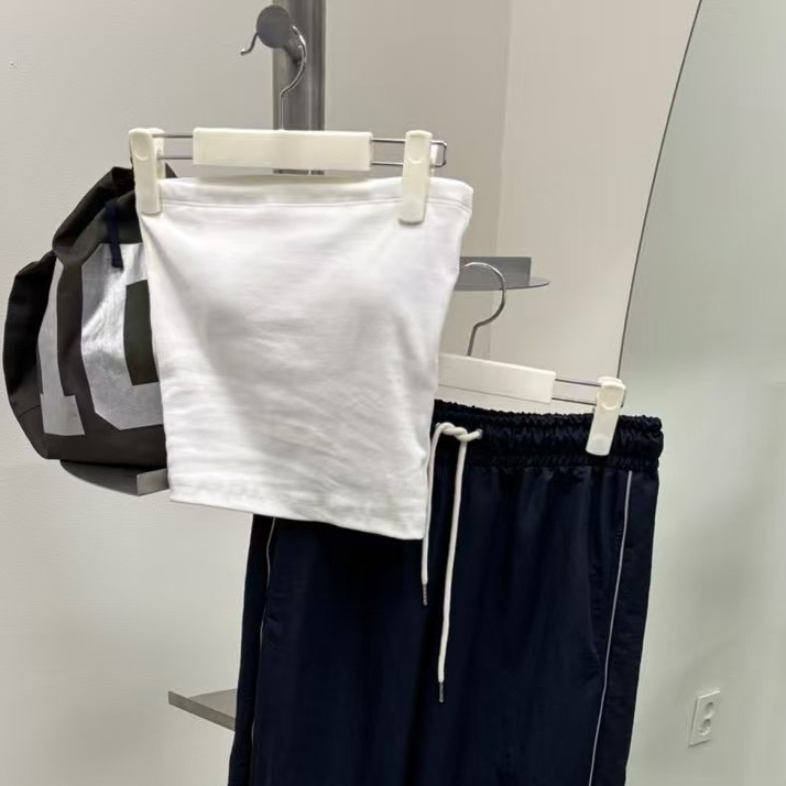 UB01平口Bratop(白/黑/紅條，無折扣）