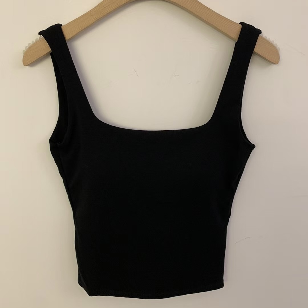 UB06方領大U露背Bratop(白/黑，無折扣）