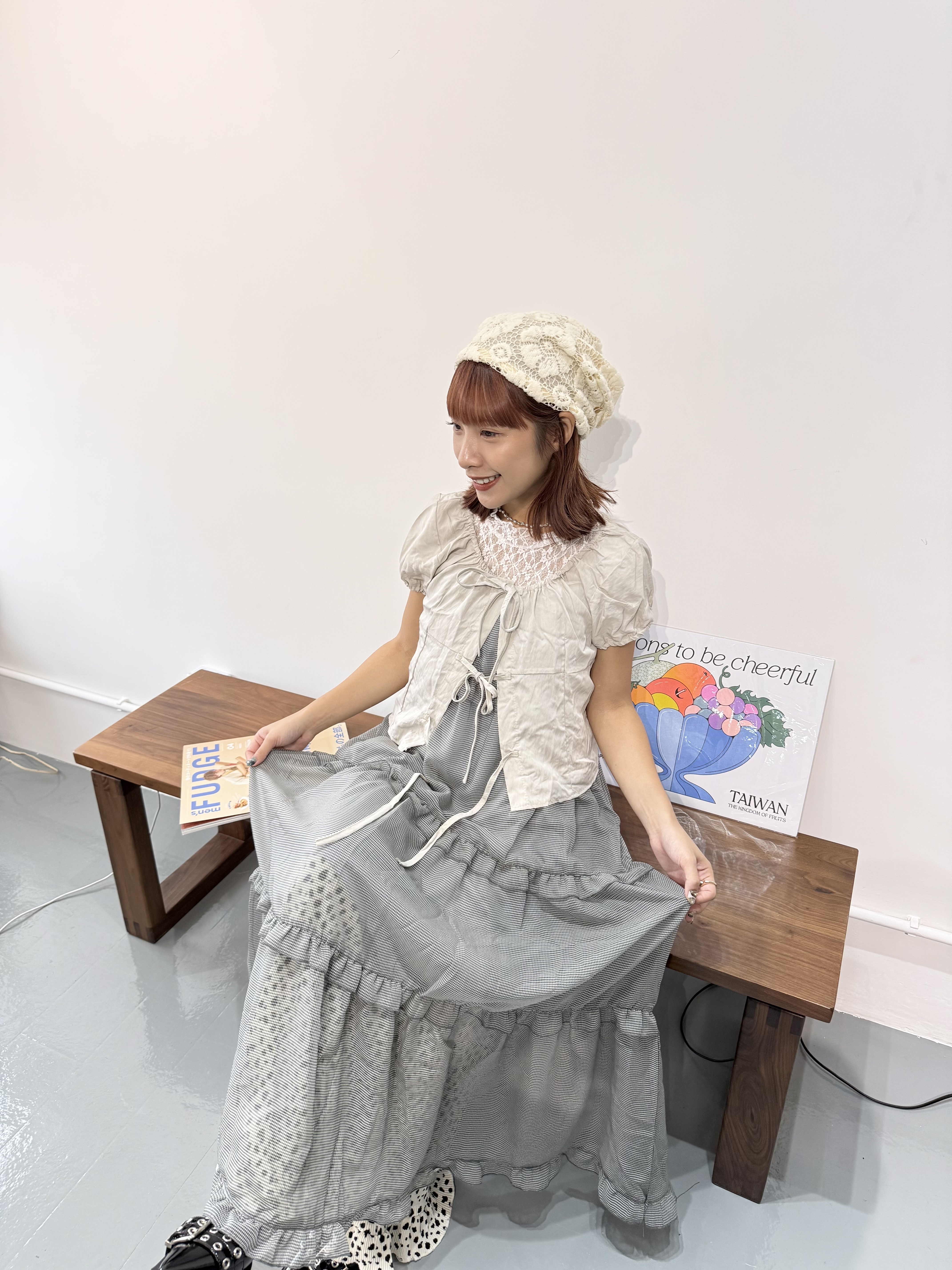 修身蝴蝶結平口露肩Top