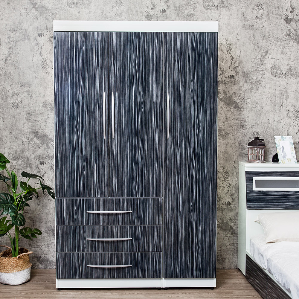 南亞塑鋼-4尺三門三抽塑鋼衣櫃