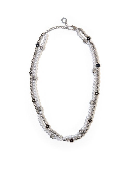 VANDY Burger Flower Necklace