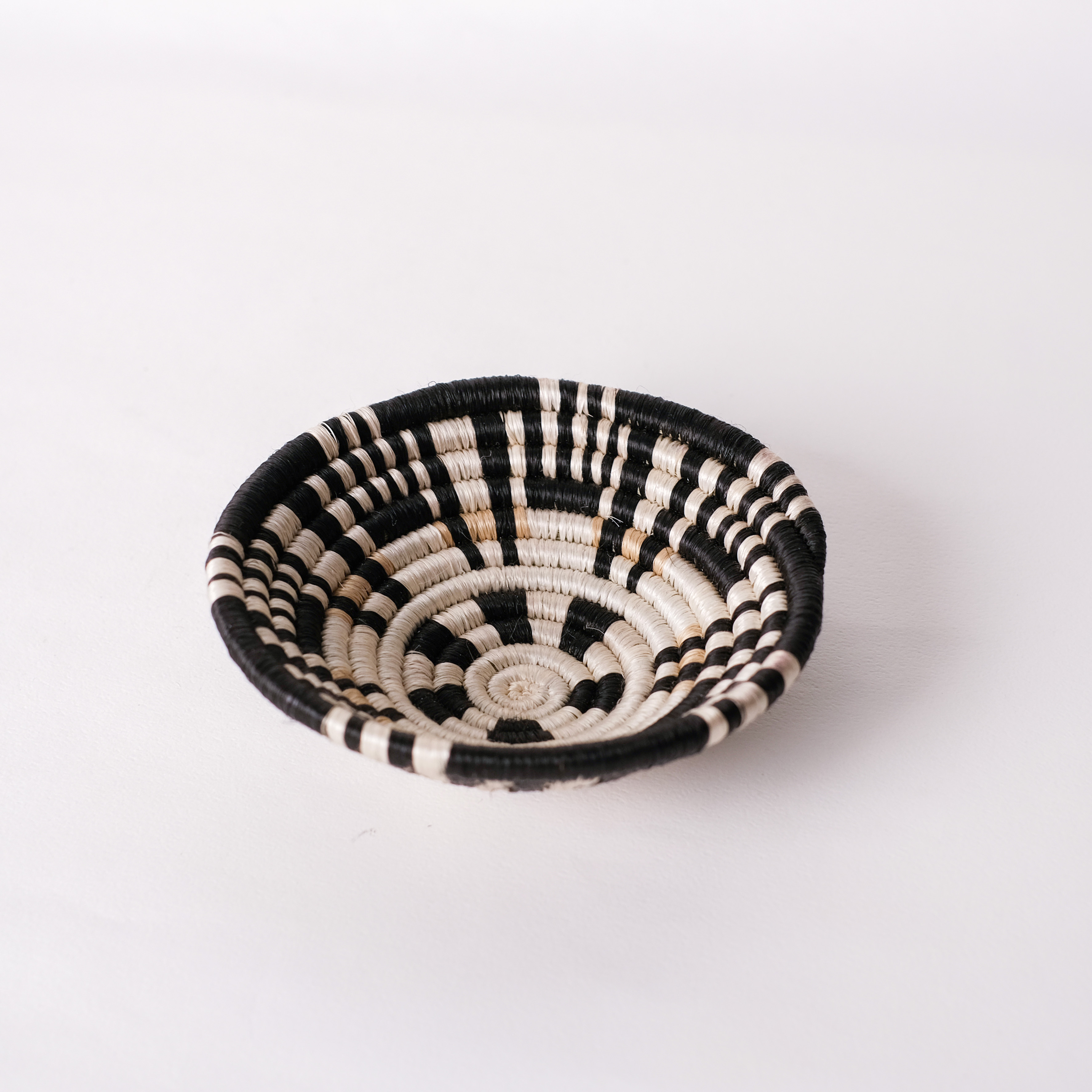 香草編織｜盤 A28 - 12cm｜盧安達