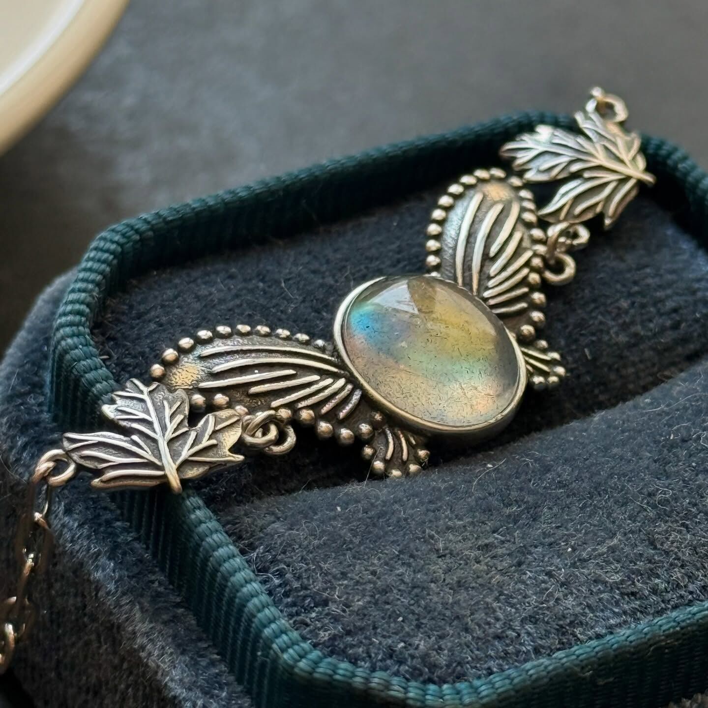 [原石] A+級拉長石 925銀手環 水晶手鏈（附盒子）