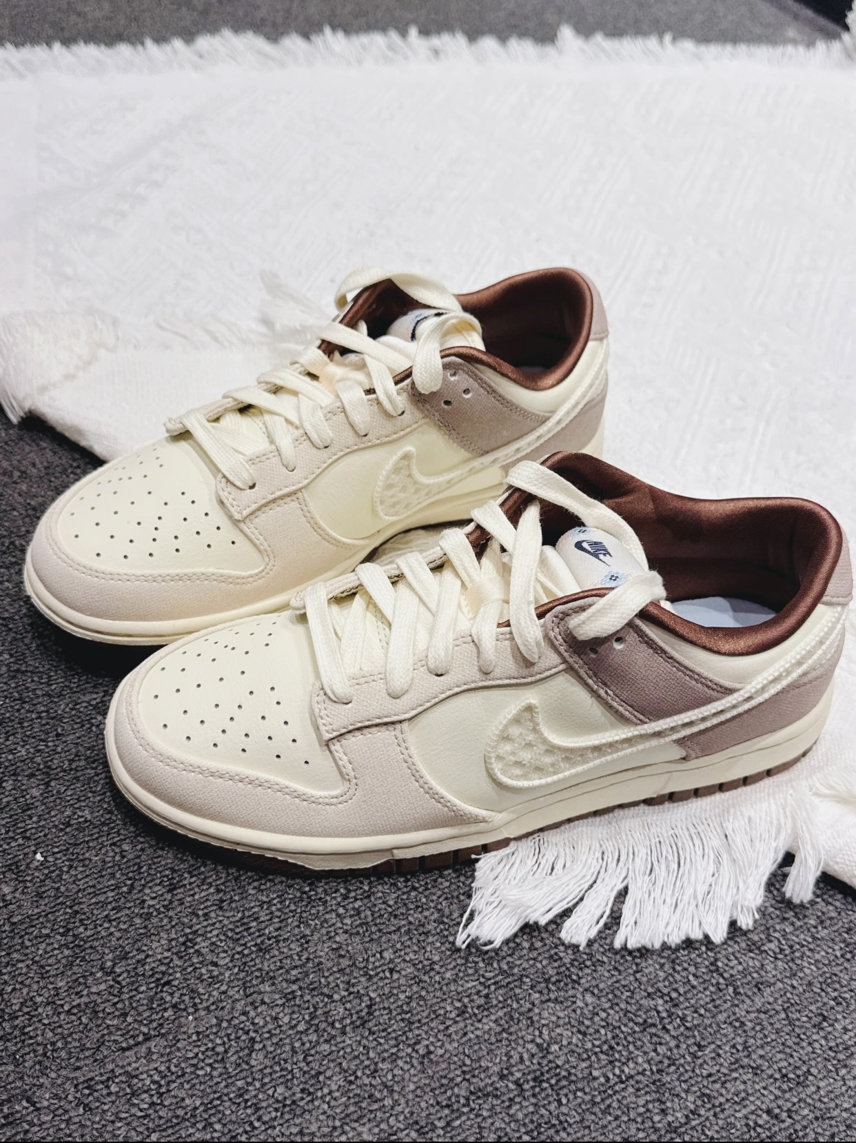 【預訂】NIKE DUNK LOW LX 美拉德復古白棕-WOMEN