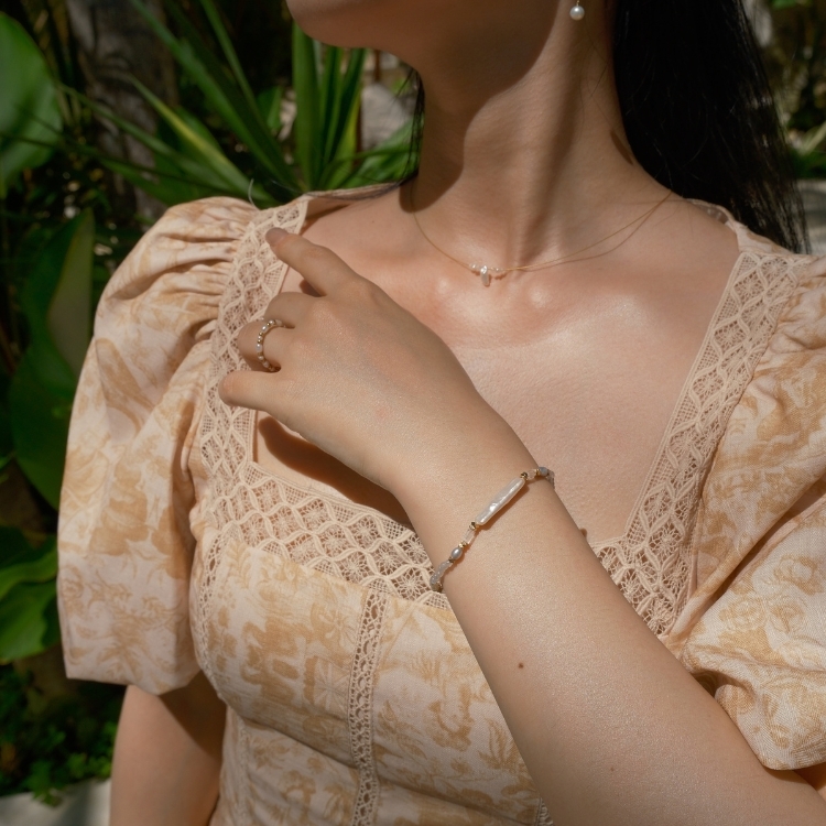 誕生石系列 Born of Light｜6月｜月命 天然珍珠 水晶天然石 手鏈 獨家手工設計款