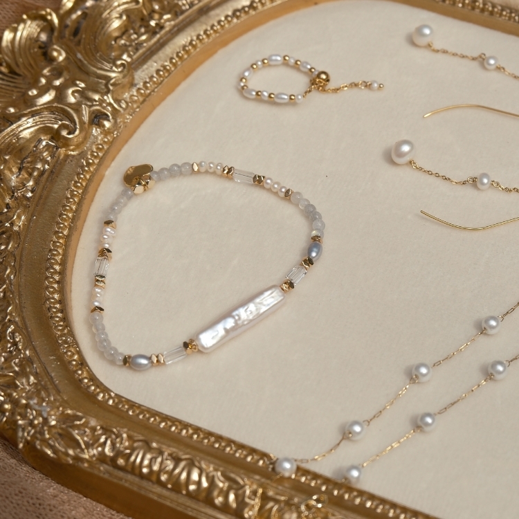 誕生石系列 Born of Light｜6月｜月命 天然珍珠 水晶天然石 手鏈 獨家手工設計款
