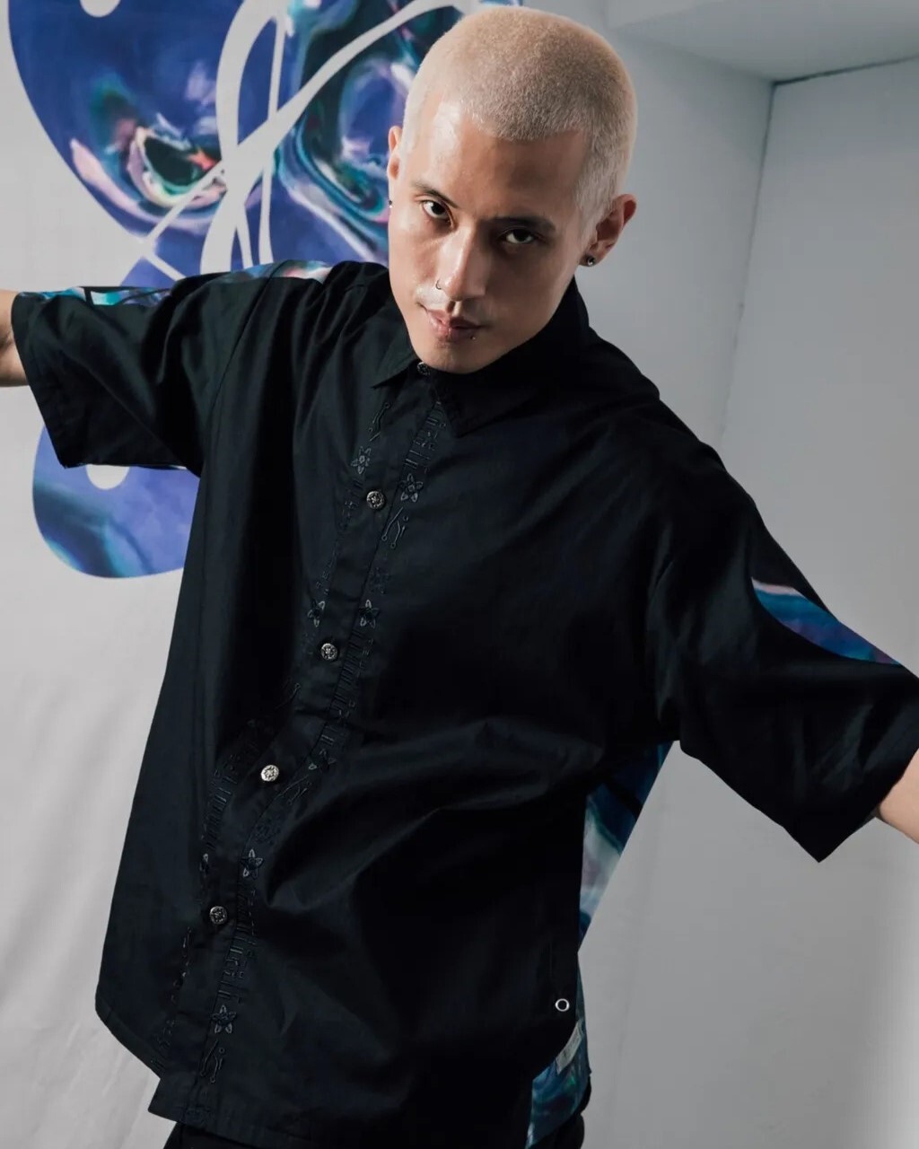 PINHENG 聯名款Jinpinmay 繡花重磅短袖襯衫-黑色