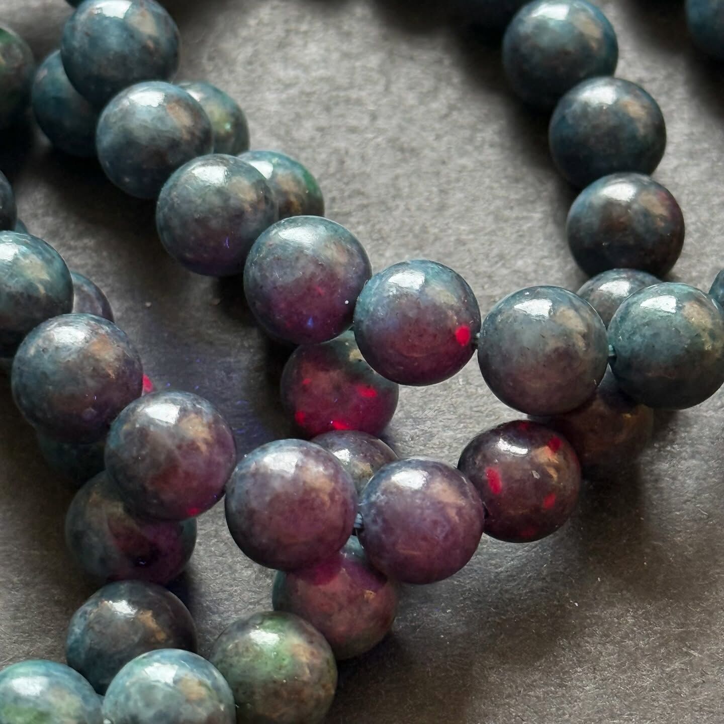 [原石] 紅寶藍晶石 水晶手串