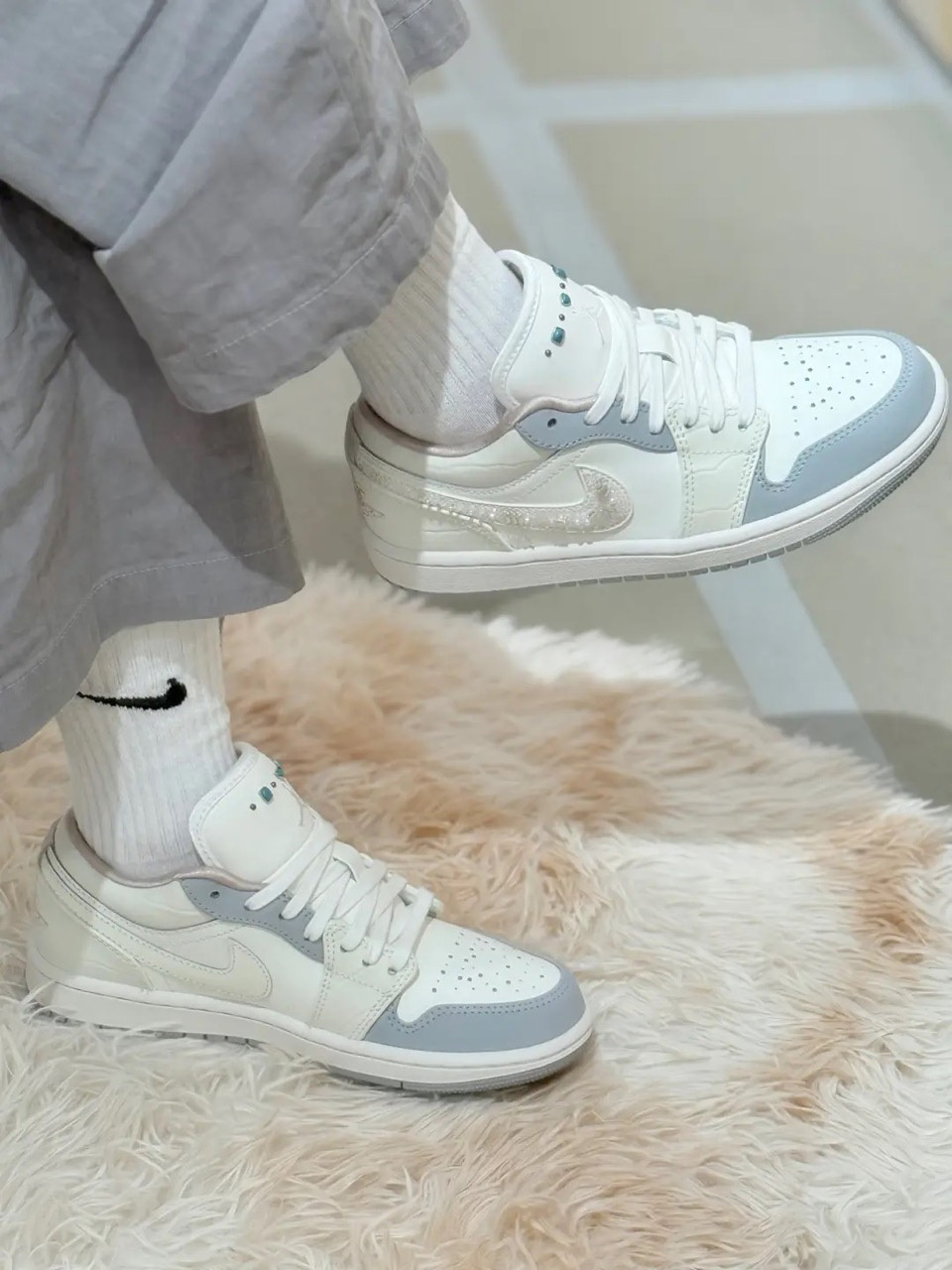 NIKE AIR JORDAN 1 AJ1寶石奶油藍灰 松石綠 米色 米白 奶油白 女鞋 IH7323-100 / 預購