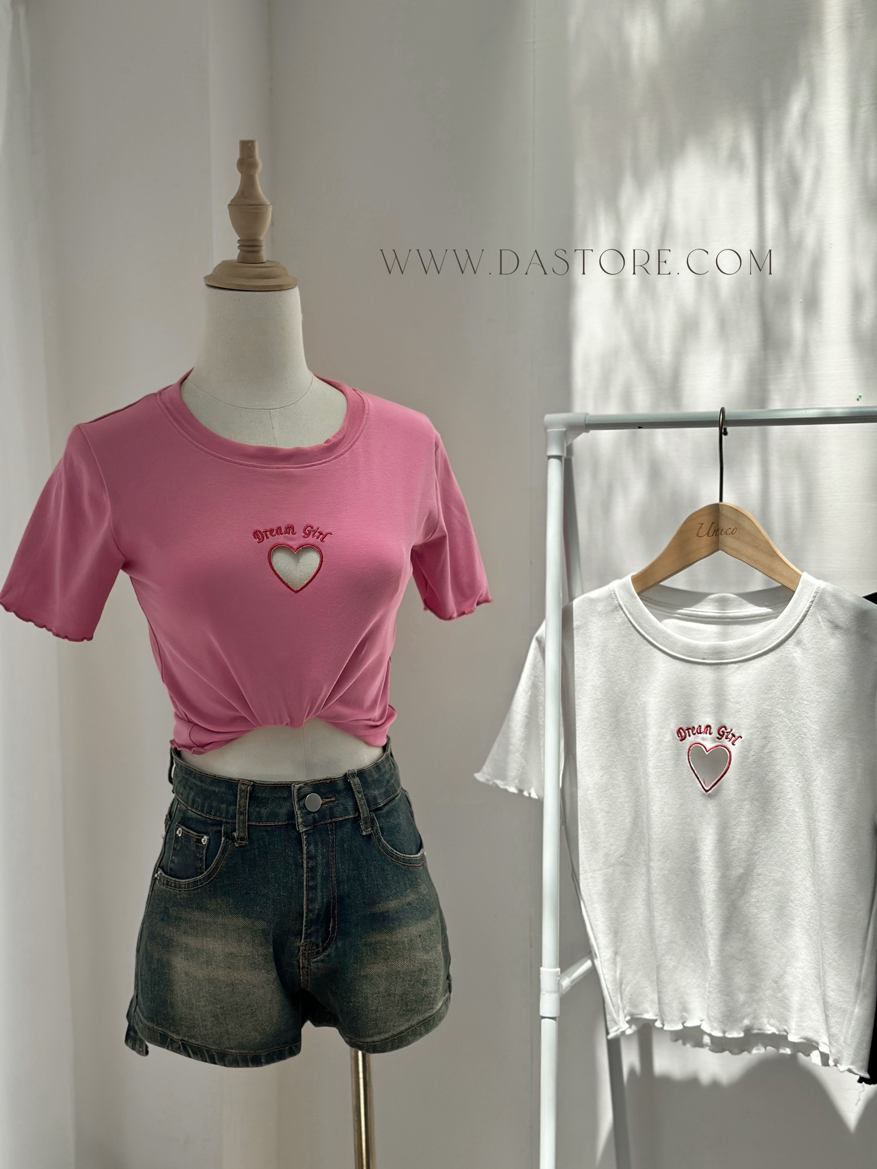 鏤空愛心木耳邊短Tee/三色