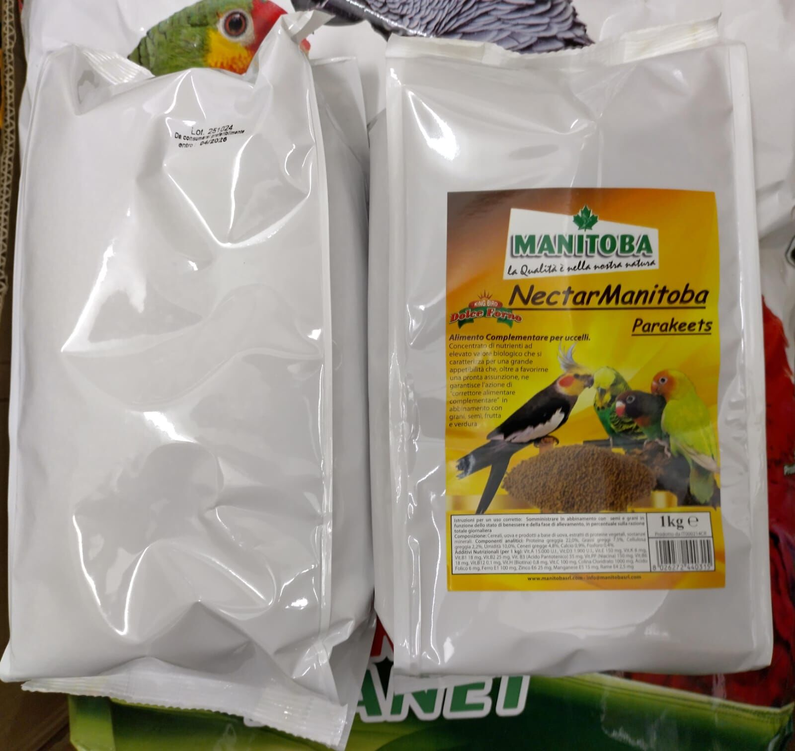 Manitoba® Nectar Manitoba Parakeets | 小型綜合合成糧（玄鳳） 1kg