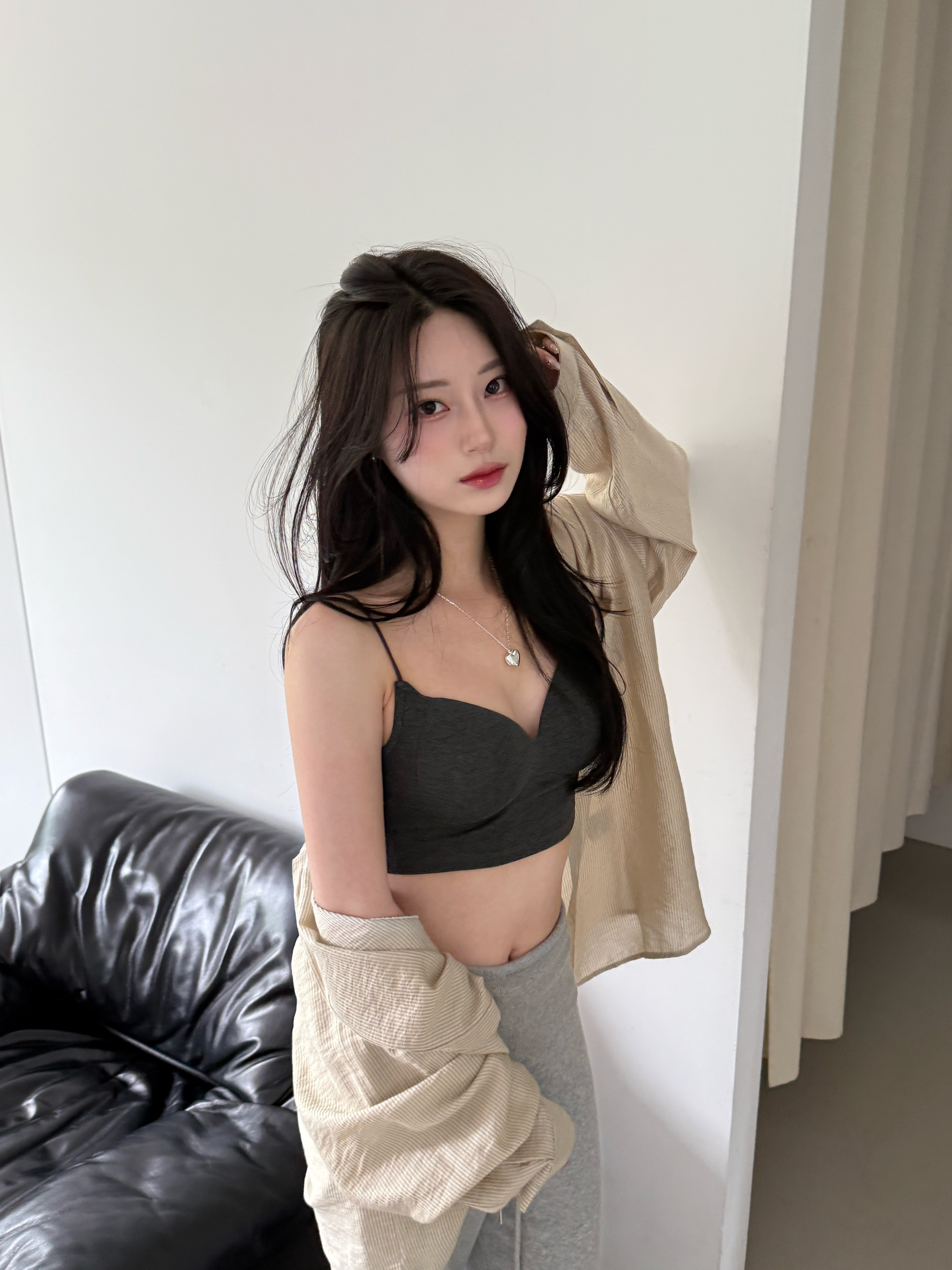 【現貨】U24 高級感 美胸Bratop (深灰)