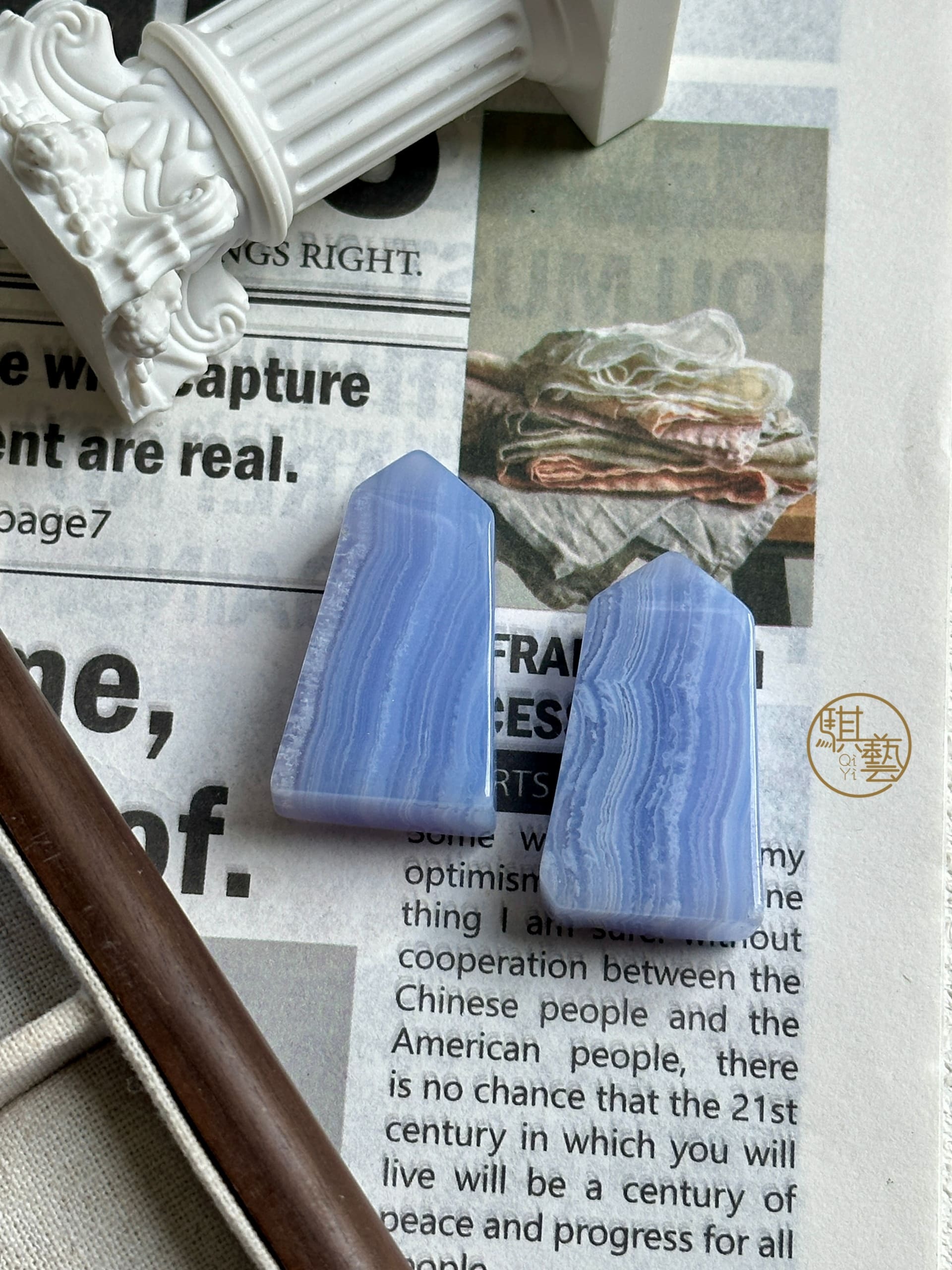 藍紋瑪瑙柱｜溫柔安定心靈的溝通之石