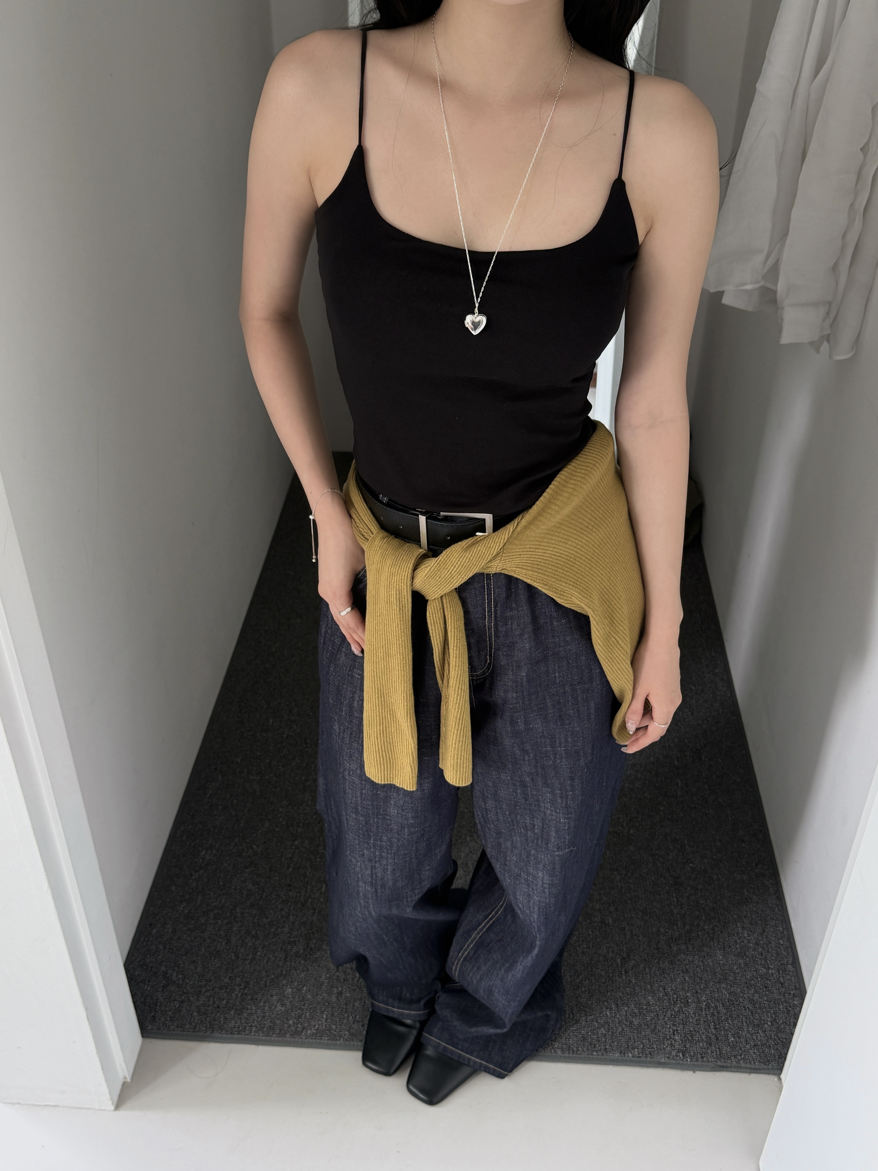 【現貨】U20 夏日清爽面料！原色丹寧褲 (S/M)